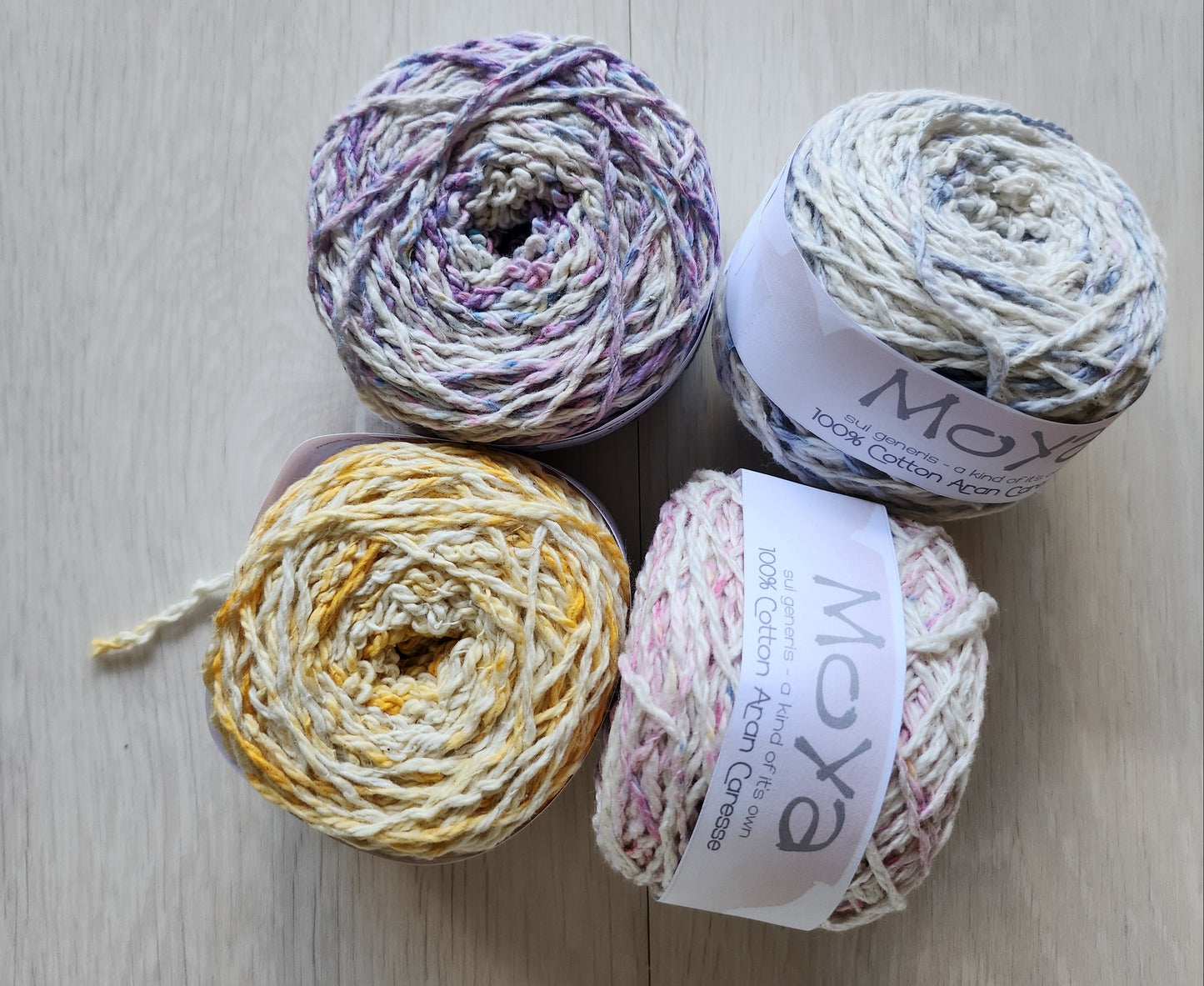 MoYa Caresse yarns