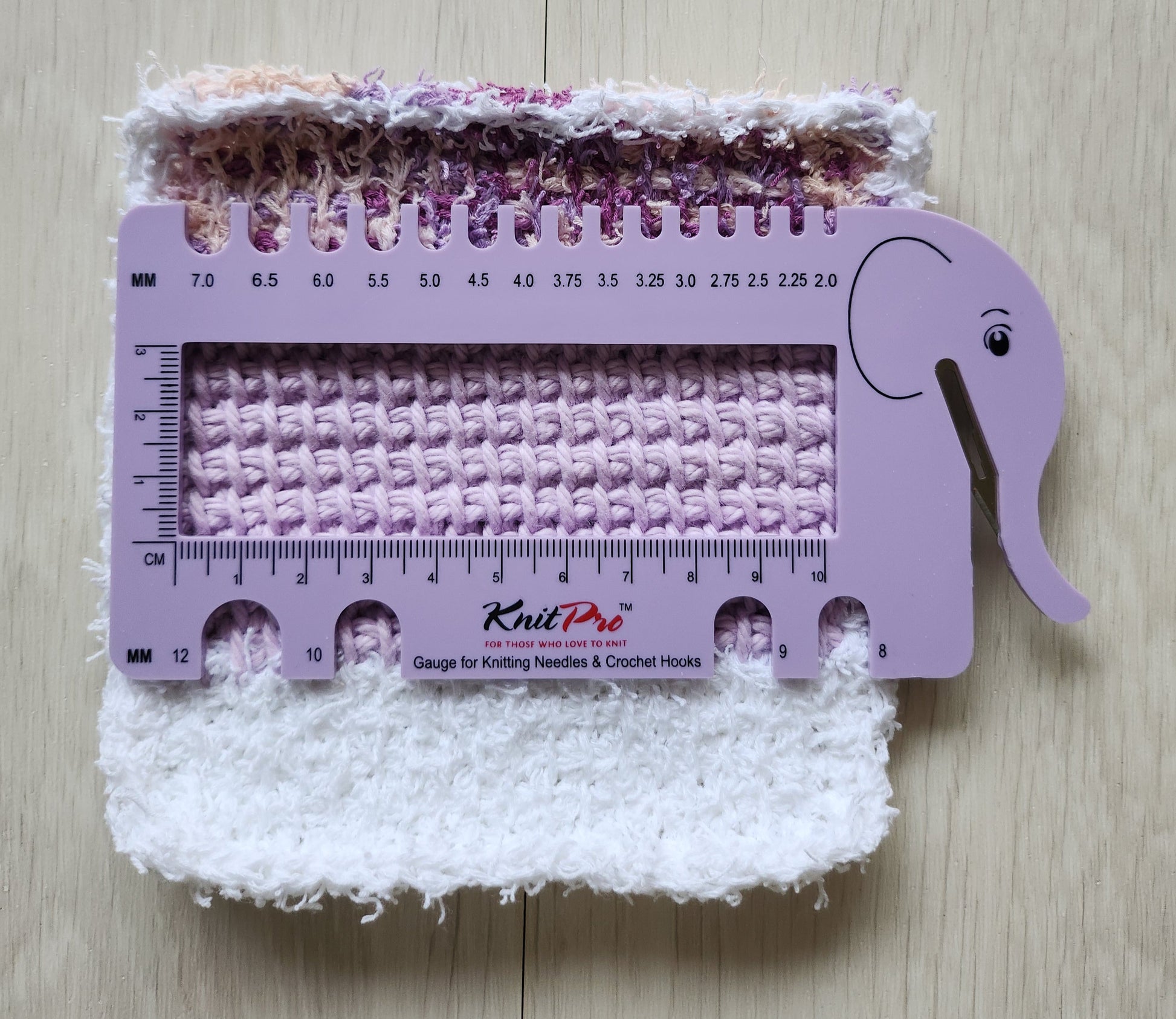 Knit Pro gauge ruler and yarn cutter