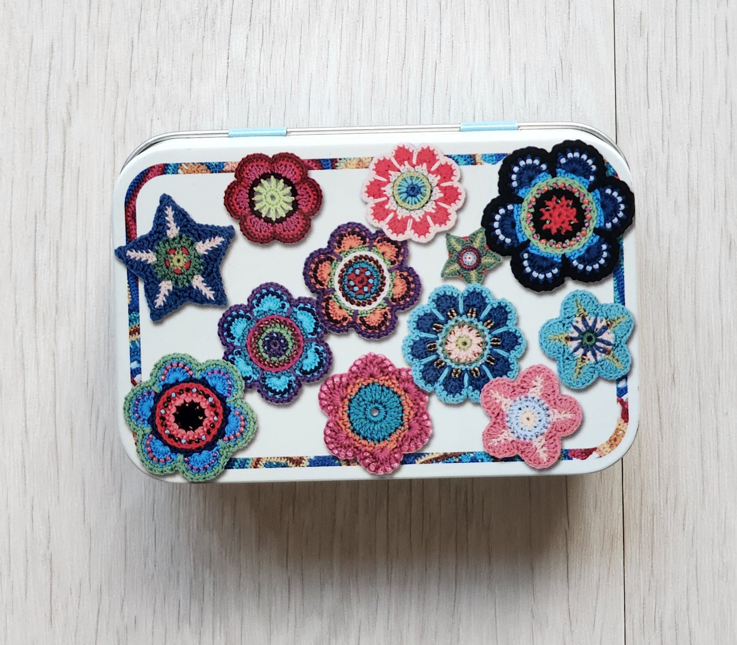 emma ball hinged small notions tin