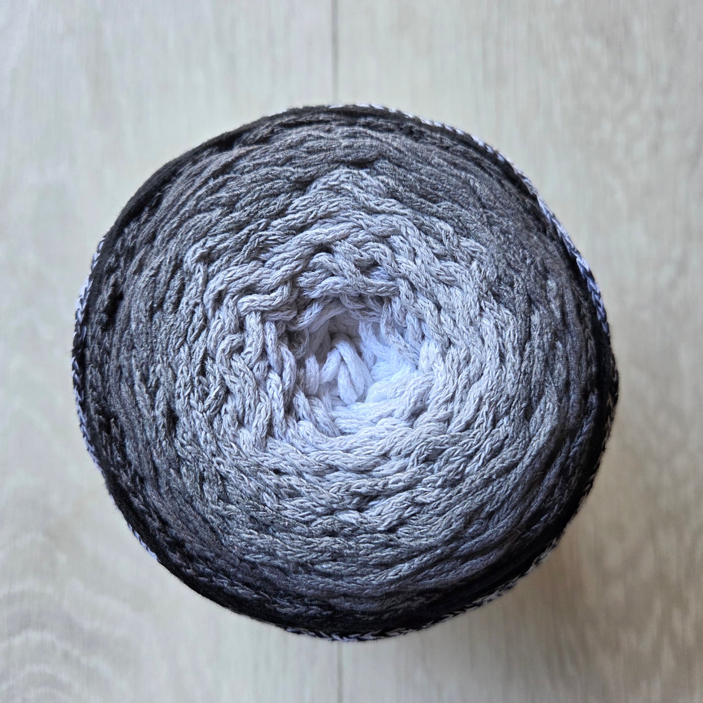 Retwisst Chainy Cotton Cake