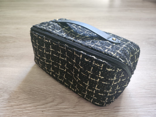 Diagonal Zipper Travel Bag