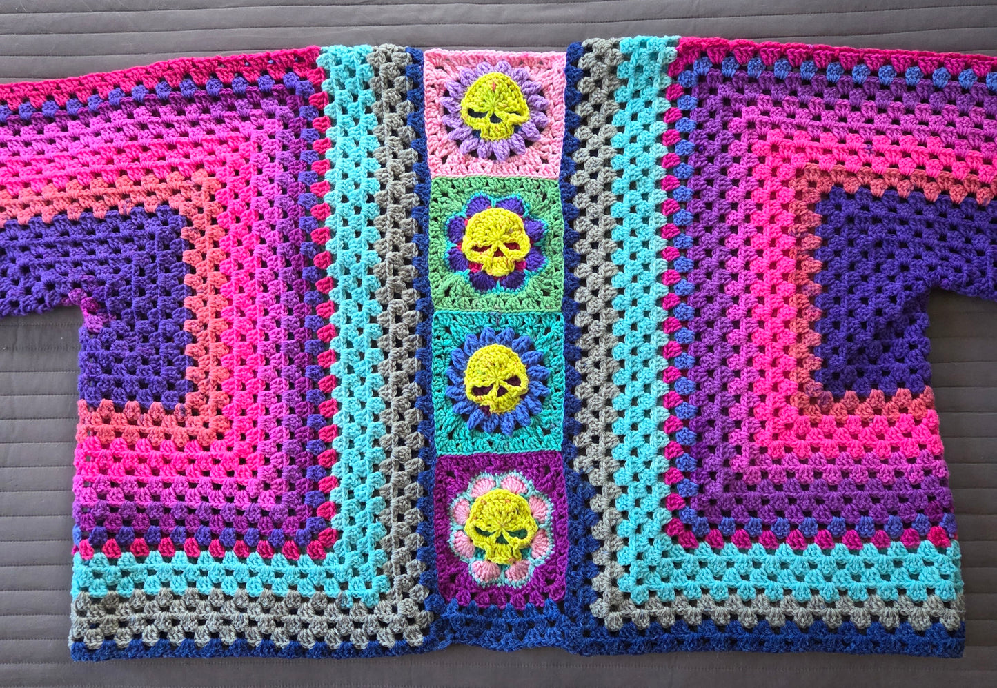 Feature Hexicardigan